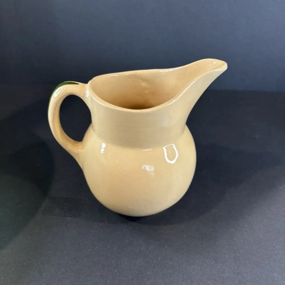 Vintage Watt Pottery #15 American Red Bud Teardrop 1 Pint Pitcher USA